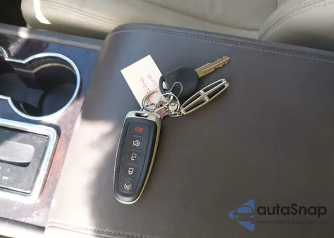 2015 Lincoln Navigator L из США, поврежденный, VIN 5LMJJ3HT0FEJ12819